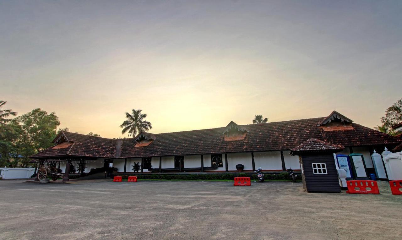 Treebo Premium Travancore Palace Cherthala Alappuzha Ngoại thất bức ảnh