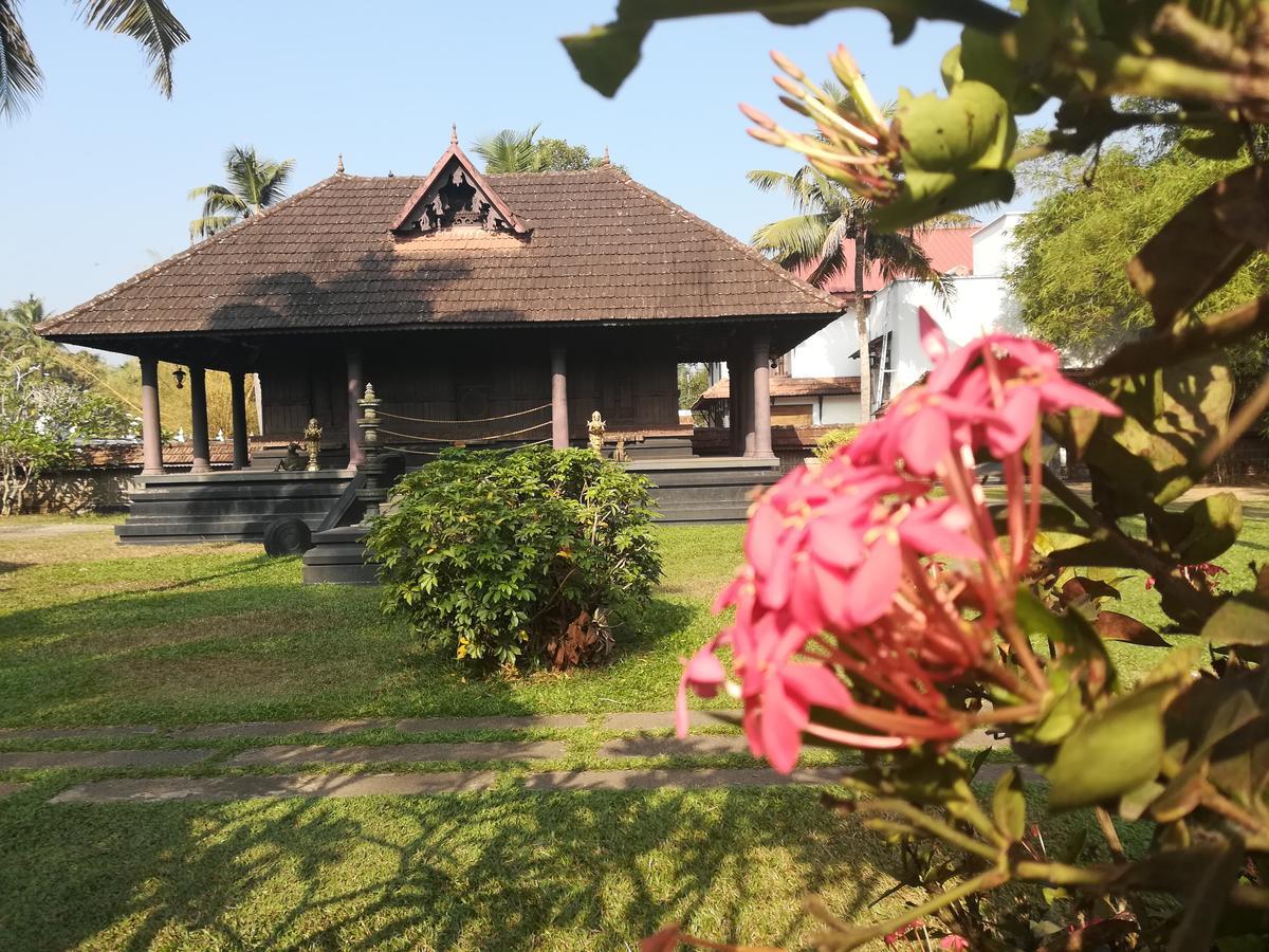 Treebo Premium Travancore Palace Cherthala Alappuzha Ngoại thất bức ảnh